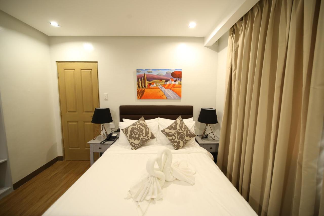 Hotel Via Appia Tagaytay Tagaytay City Esterno foto