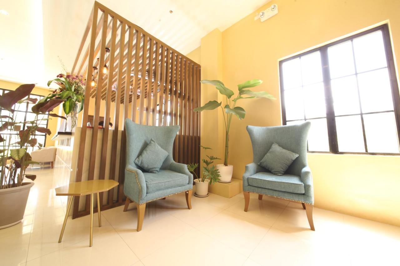 Hotel Via Appia Tagaytay Tagaytay City Esterno foto