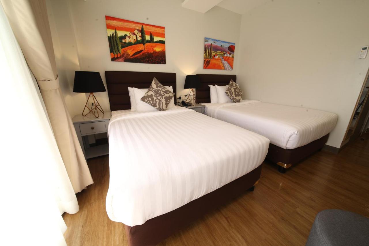 Hotel Via Appia Tagaytay Tagaytay City Esterno foto