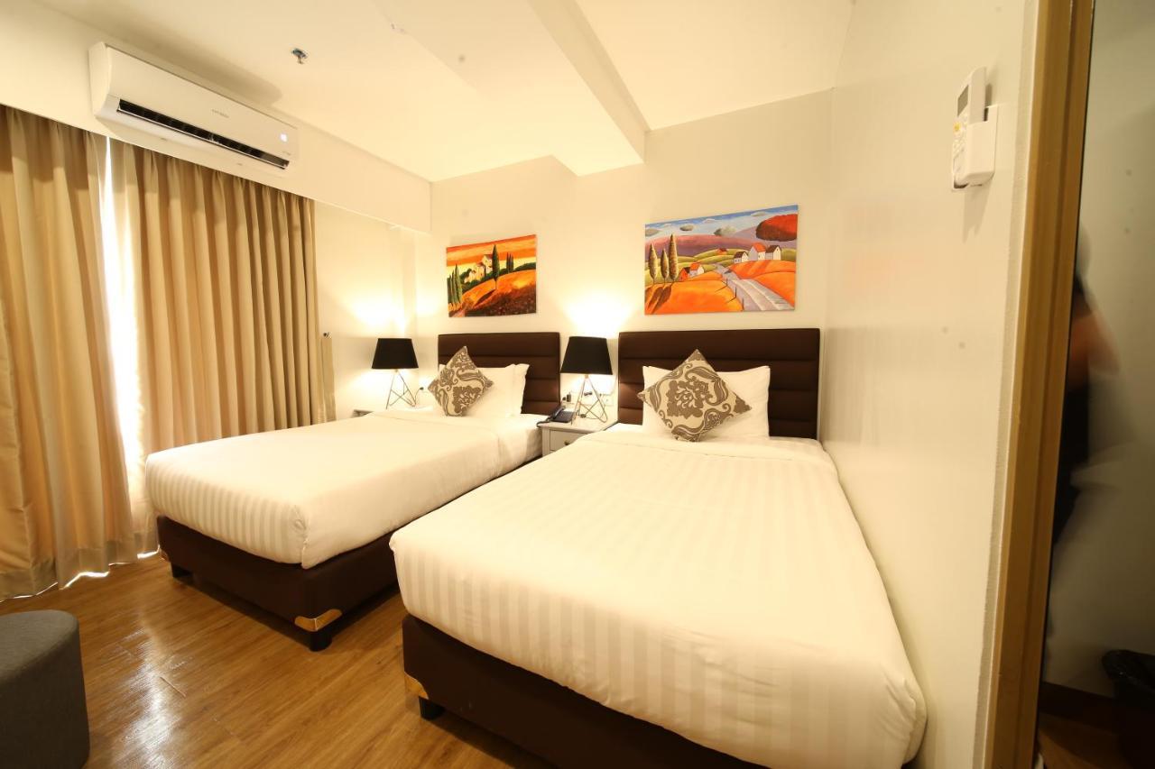 Hotel Via Appia Tagaytay Tagaytay City Esterno foto