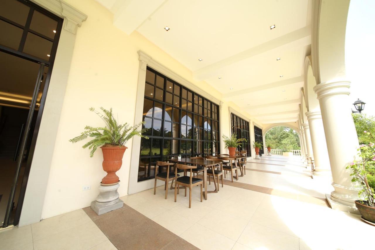 Hotel Via Appia Tagaytay Tagaytay City Esterno foto