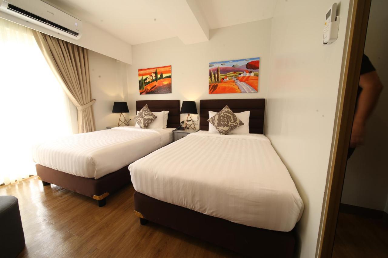 Hotel Via Appia Tagaytay Tagaytay City Esterno foto