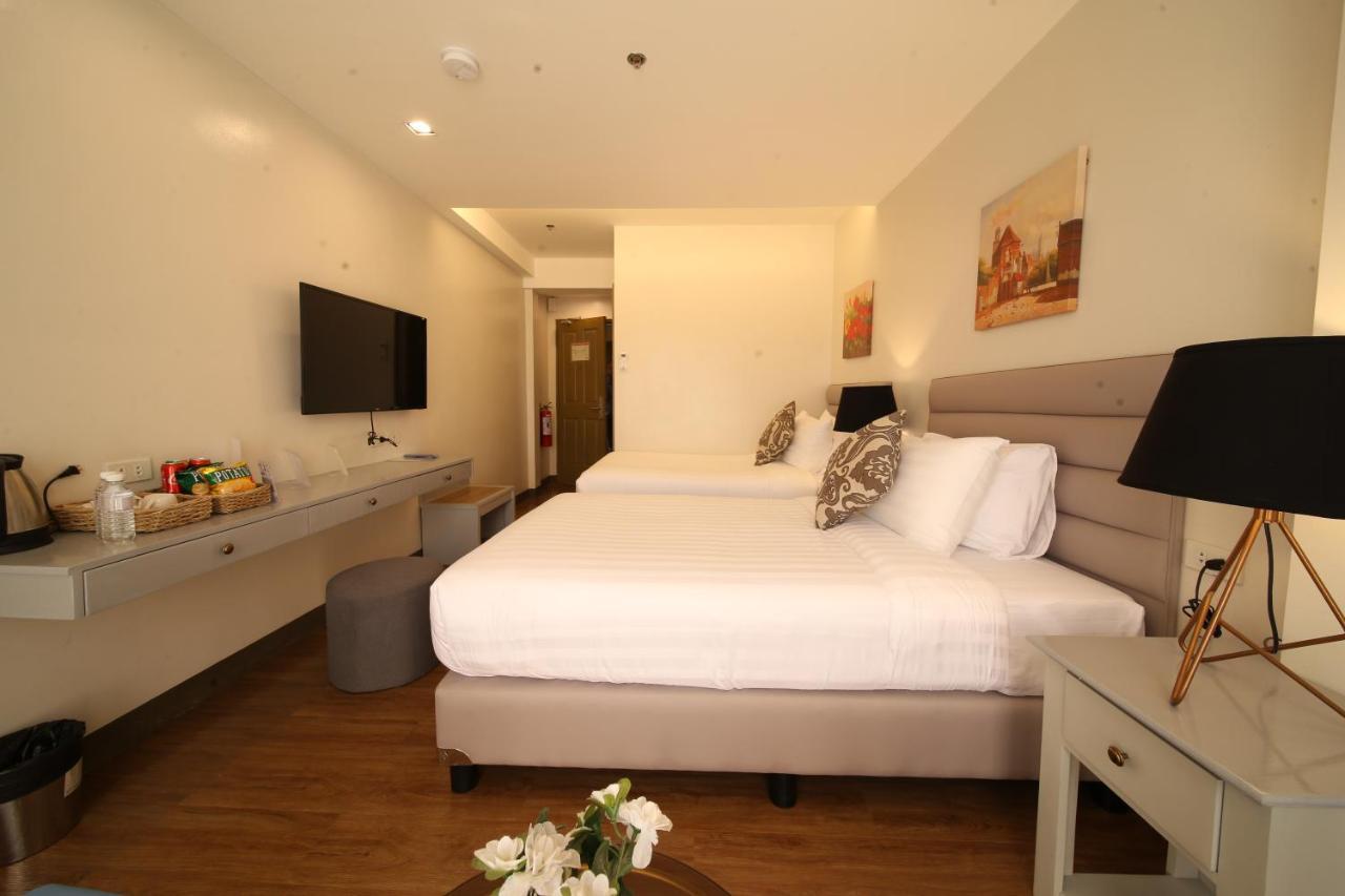 Hotel Via Appia Tagaytay Tagaytay City Esterno foto