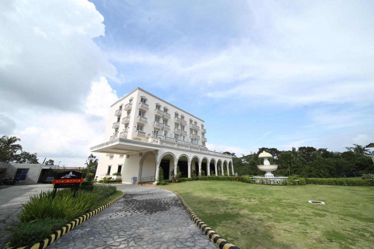 Hotel Via Appia Tagaytay Tagaytay City Esterno foto